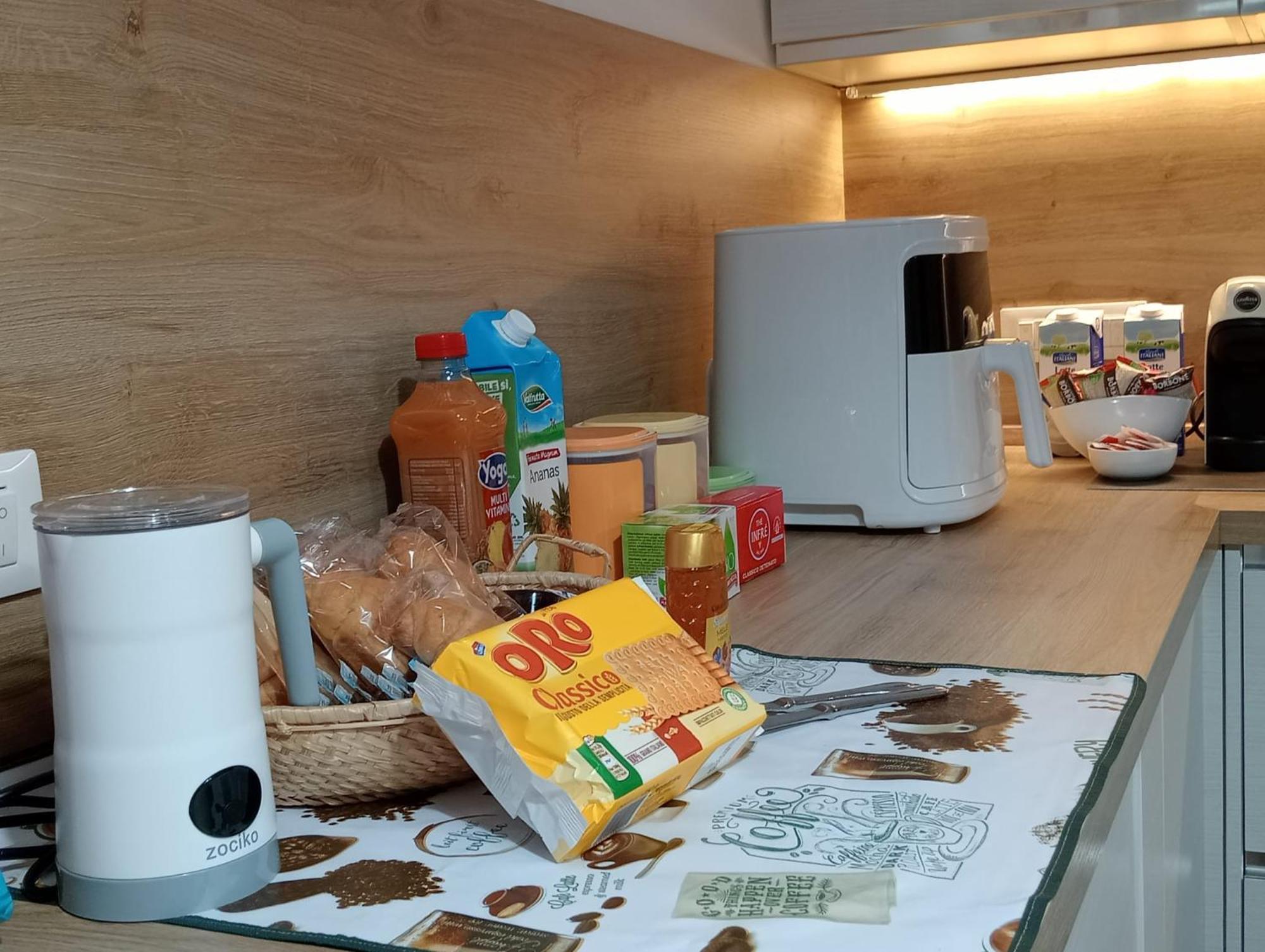 La Maison De Monique Policoro Bagian luar foto